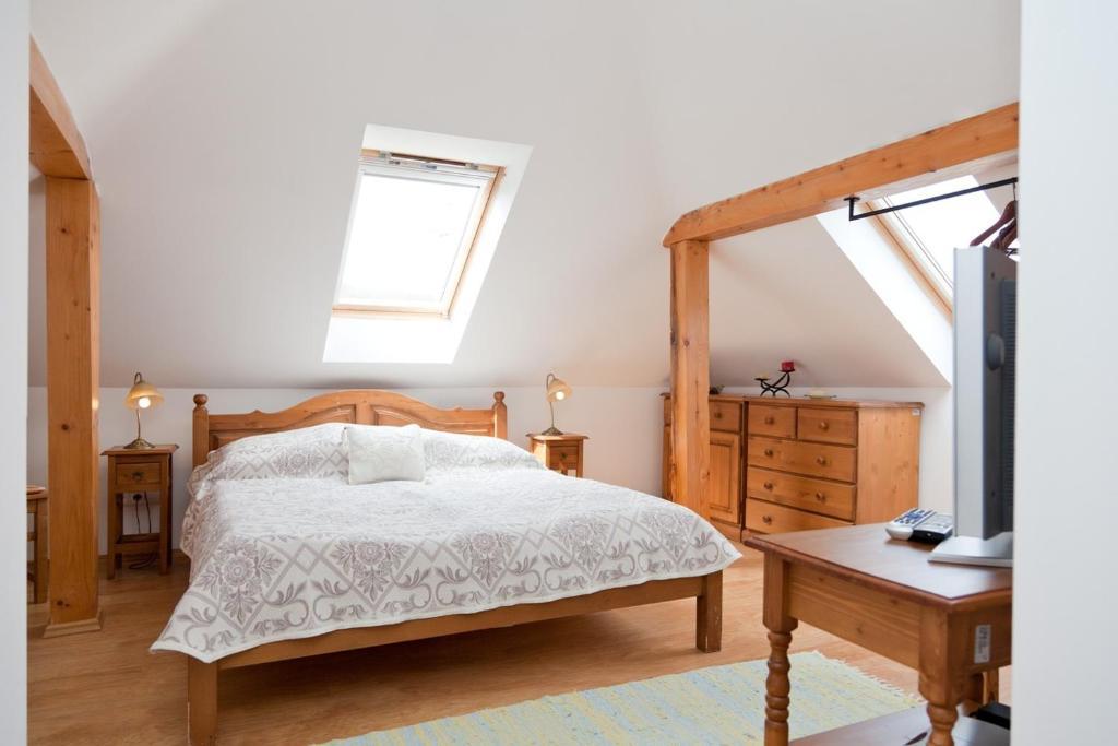 Somogy Kertje Ueduelofalu Es Etterem Bonnya Quarto foto